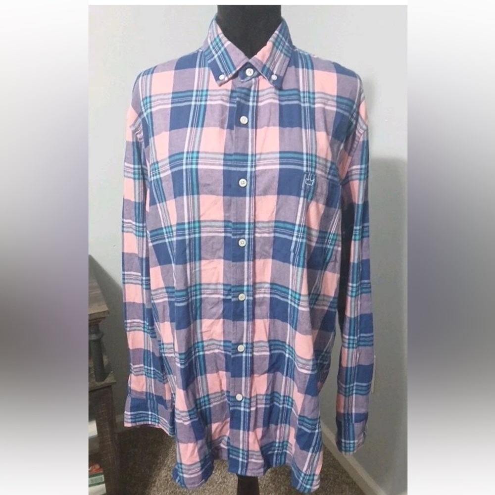 Crown & Ivy Blue and Pink plaid classic fit men’s large long sleeve button up